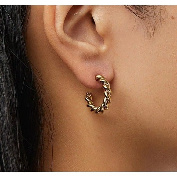 Gold Twist Hoops Waterproof 18K simply dainty earrings lightweight gift for her - Picture 3 of 8